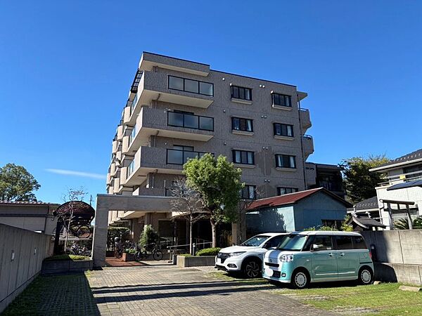東西線「浦安駅」まで平坦な道のりで、毎日の通勤、通学に便利な立地