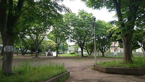 新検見川公園 840m