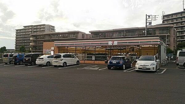 セブンイレブン 千葉小中台町店 620m