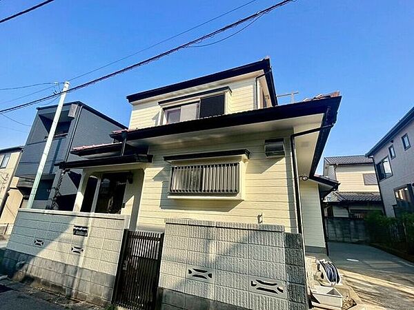 【Exterior】落ち着きのあるシンプルな外観で、長く愛せる住まいに仕上がっています。