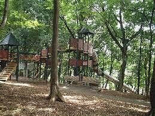 田喜野井公園 560m