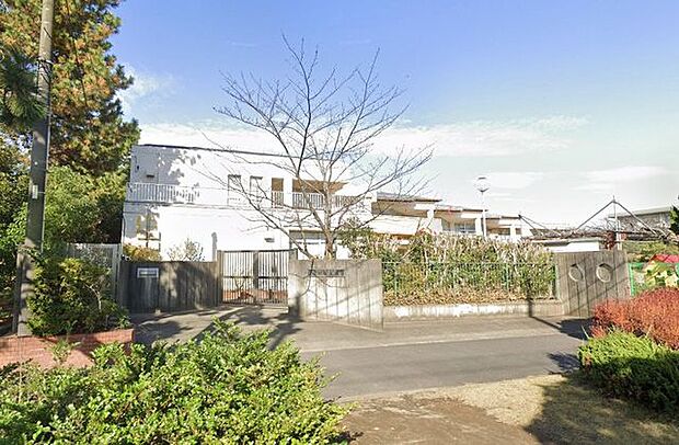 めぐみ幼稚園 820m