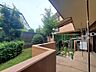 バルコニー：【Balcony】日当たりの良いバルコニーはお洗濯物がしっかり乾きやすく、毎日の家事にも重宝します。