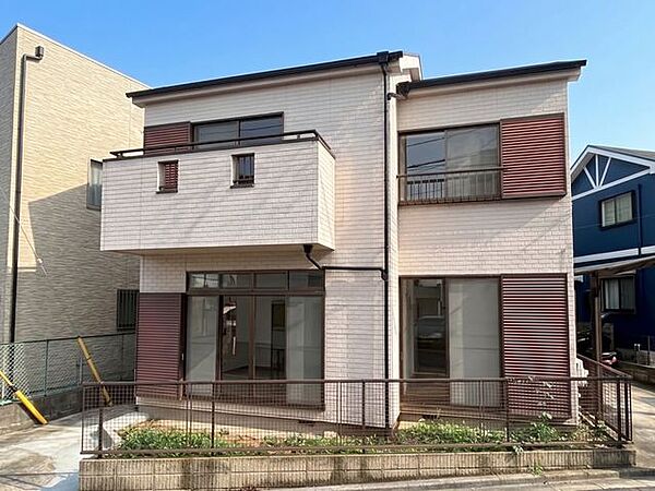 【Exterior】落ち着きのあるシンプルな外観で、長く愛せる住まいに仕上がっています。