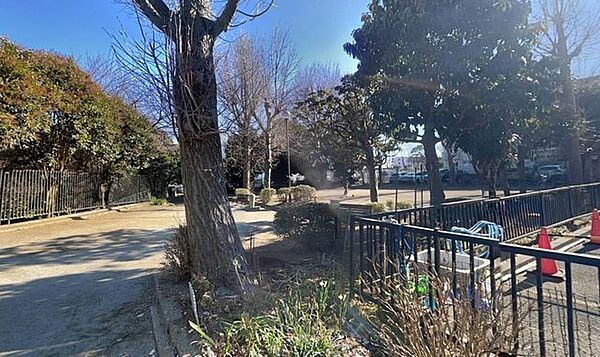 新栄一号児童公園 970m