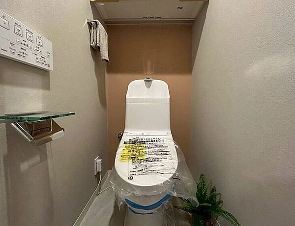 【Toilet】清潔感があり、落ち着いたデザインのトイレ。家族みんなが快適に使えます。