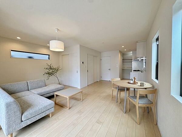 【Living】こちらの画像はAIによる家具イメージです。お部屋の雰囲気を感じてみてください♪