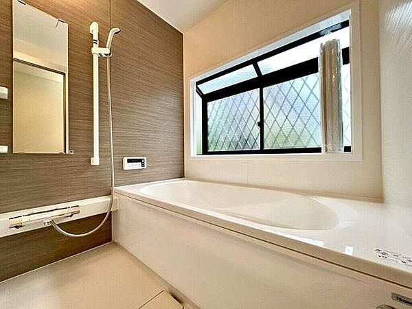 【Bathroom】リラックスできる空間で、一日の疲れを癒し、心身共にリフレッシュできます。