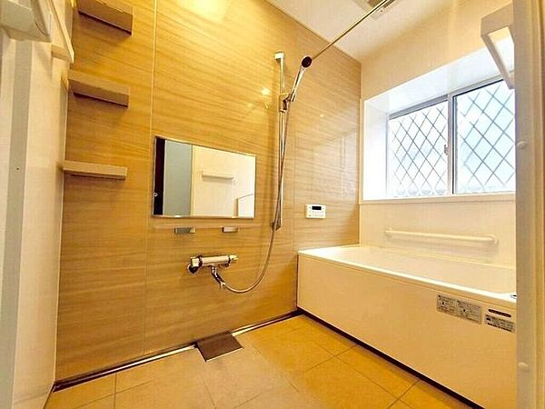 【Bathroom】リラックスできる空間で、一日の疲れを癒し、心身共にリフレッシュできます。