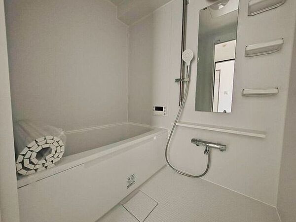 【Bathroom】リラックスできる空間で、一日の疲れを癒し、心身共にリフレッシュできます。