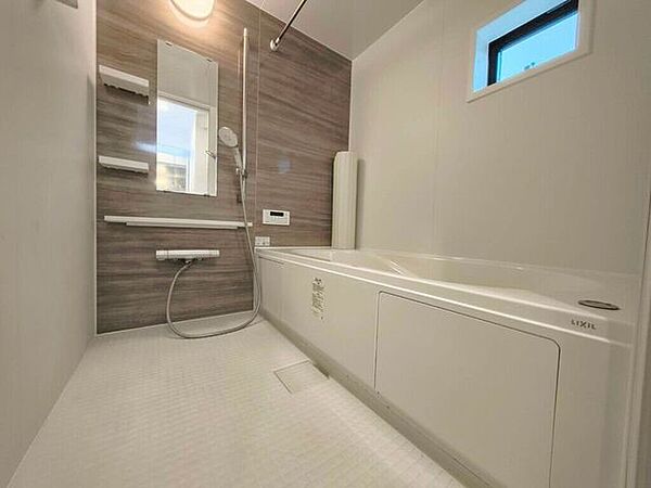 【Bathroom】リラックスできる空間で、一日の疲れを癒し、心身共にリフレッシュできます。