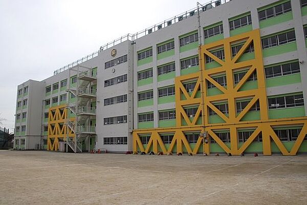 二宮小学校 990m