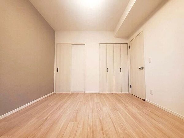 【Bedroom】主寝室や子ども部屋、在宅ワークにも使える洋室。暮らしに合わせて自由にレイアウトできます。