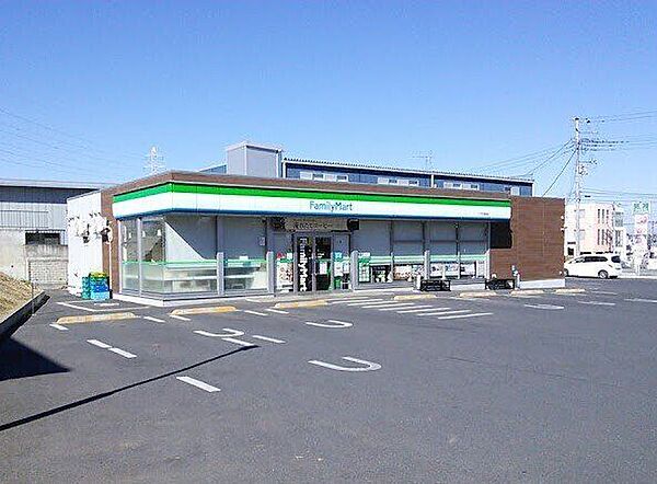 ファミリーマート八千代高津店 450m