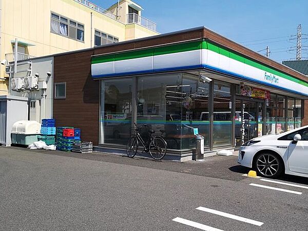 ファミリーマート 八千代大和田新田店 360m