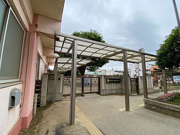 若松すずみ保育園 290m