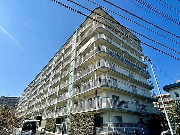 【Exterior】落ち着きのあるシンプルな外観で、長く愛せる住まいに仕上がっています。