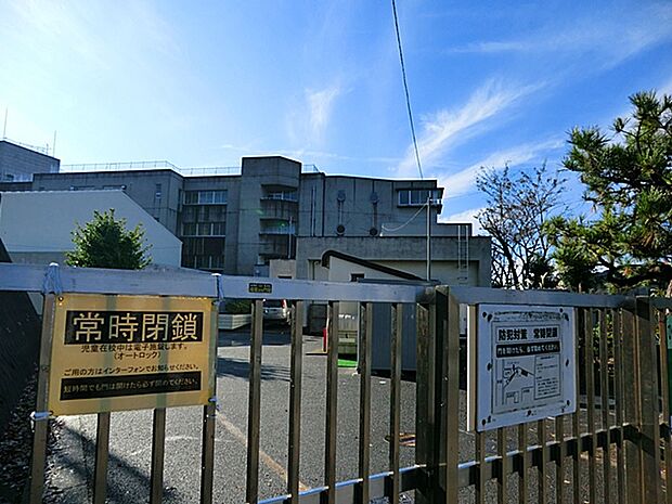 横浜市立小机小学校のエリアです