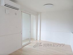 メゾン12朝来 2階1LDKのリビング/ダイニング