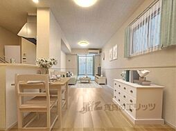 JR山陰本線 石原駅 バス4分 前田下車 徒歩5分の賃貸アパート 1階1LDKのリビング/ダイニング