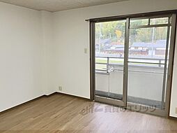 シャンクレール小桜 202 2階1DKのリビング/ダイニング