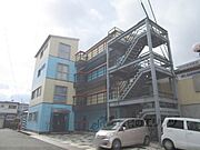 八木駅より徒歩5分 築31年4ヶ月 4階建の賃貸物件