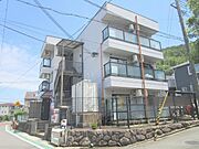 亀岡駅よりバス9分 徒歩4分 3階 築30年8ヶ月の賃貸物件