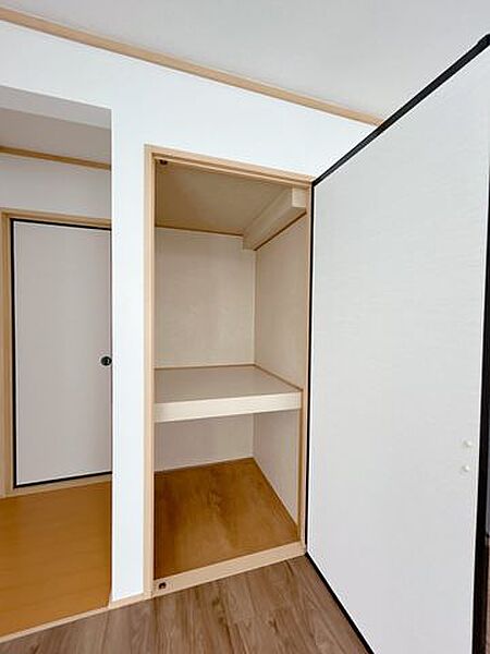 1階洋室の収納です。
