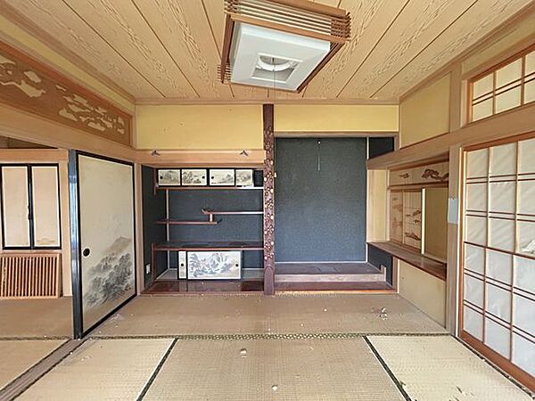 【現況】1階東側8帖和室です。