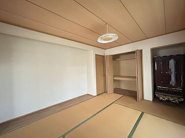 【現況販売】1階和室別アングルです。