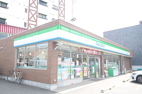 画像10:ファミリーマート　石川橋店