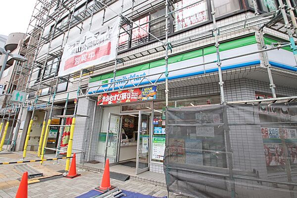 画像22:ファミリーマート　東山公園駅前店