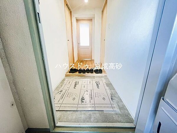 お家に出会う人々を出迎える玄関だからこそ、広々清潔感あふれる空間にしたいですね！