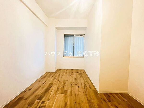 広すぎないスペース。お子様のお部屋や書斎など、新居での生活の夢が膨らみますね！