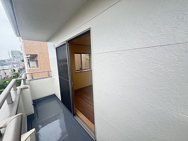 住戸からの眺望です。陽当り、通風良好です。