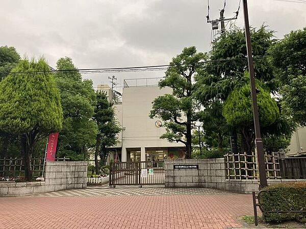 葛飾区立上小松小学校 900m