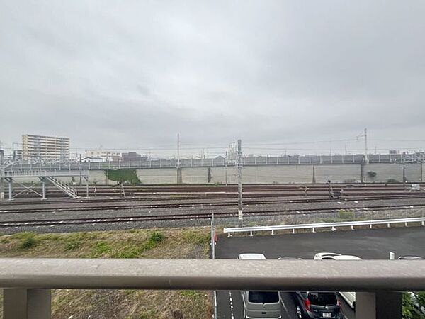 住戸からの眺望です。陽当り、通風良好です。