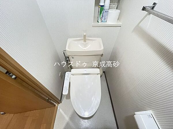 お掃除しやすい素材と機能にこだわったトイレはいつまでもキレイが続きます。