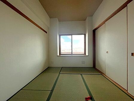 和室は、居間や寝室にもなる汎用性の高さや天然の機能性を活かした快適さが魅力です。