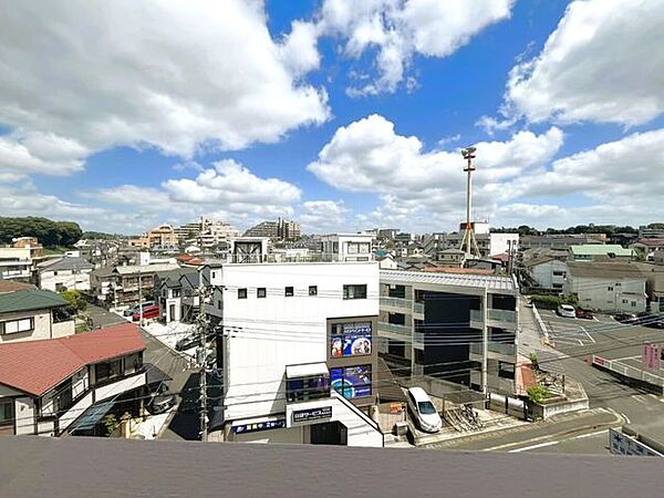 今日も、明日も、この街で。毎日同じに見える風景も、マイホームからの景色は日毎に違う表情を見せてくれます。