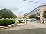 周辺：三郷市立新和小学校 580m