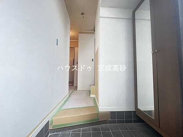 お家に出会う人々を出迎える玄関だからこそ、広々清潔感あふれる空間にしたいですね！