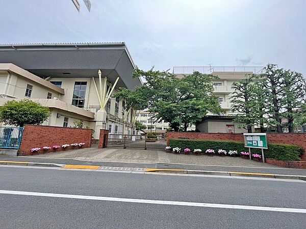 葛飾区立葛美中学校 1700m
