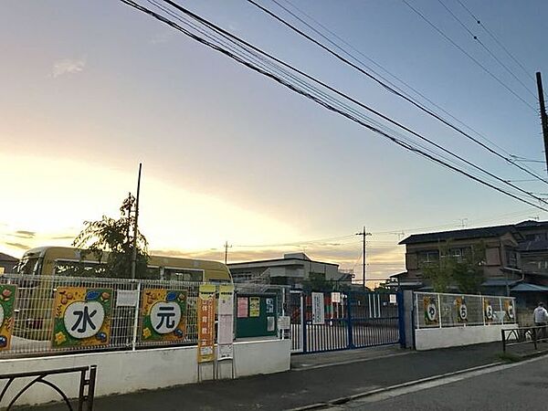 水元八千代幼稚園 540m