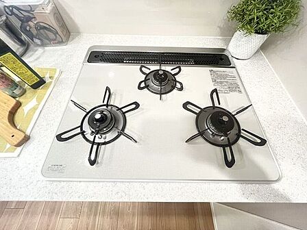 三口コンロ