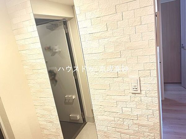 レンガ調のおしゃれな玄関