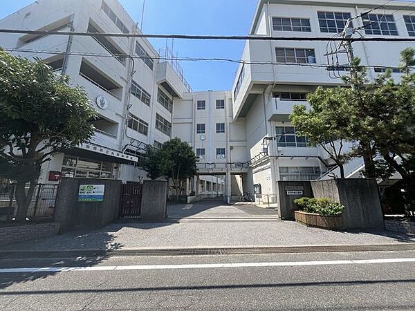 市川市立大洲中学校 1600m