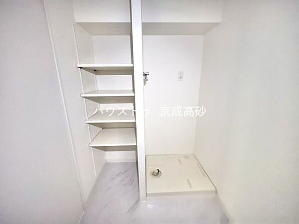 洗濯機置き場のスペースを確保しています！是非、現地にてスペースを確認してみてください。