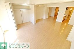 グレース長者丸 102 1階1LDKのリビング/ダイニング