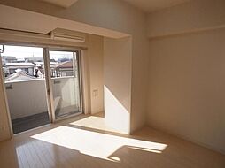 ユニフォート目黒中町 1階1Kのリビング/ダイニング